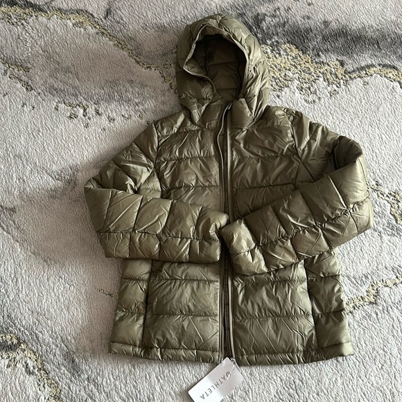 New with tag jacket - Picture 2 of 8